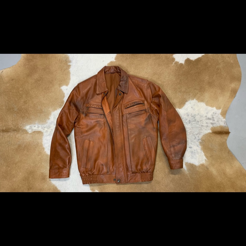 Vintage leather bomber jacket camel brown no signs of wear